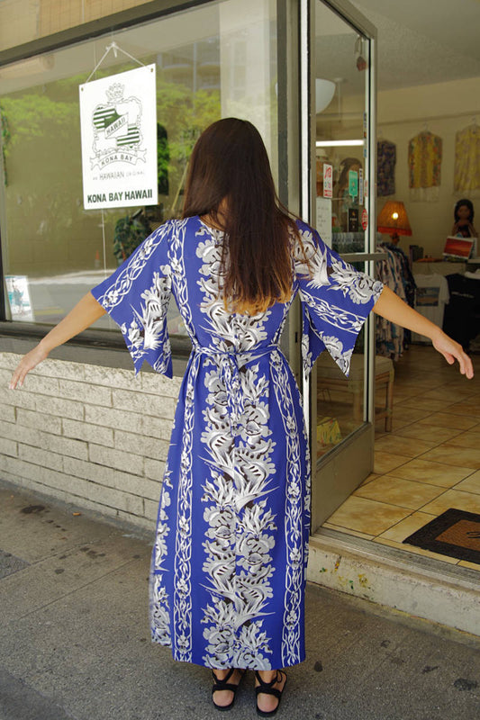 Flower Border Navy Holo Mu'u