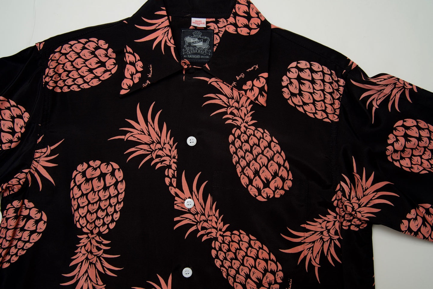 2017 Pineapple Black