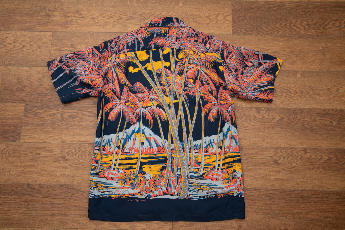 Diamond Head Navy