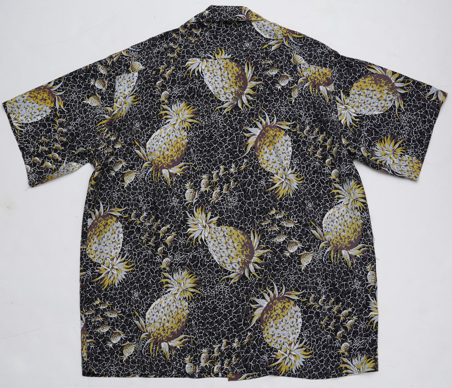 2026 Pineapple Black